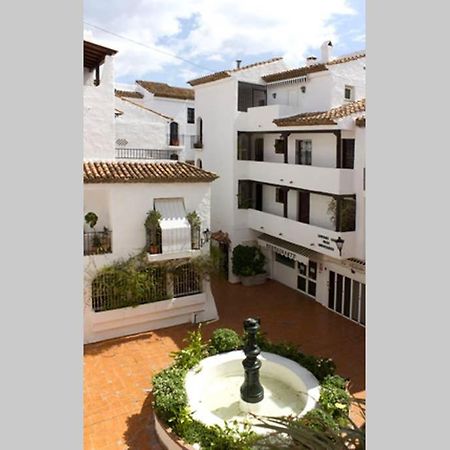 Pueblo Blanco Casa Del Loro Torremolinos Exterior foto